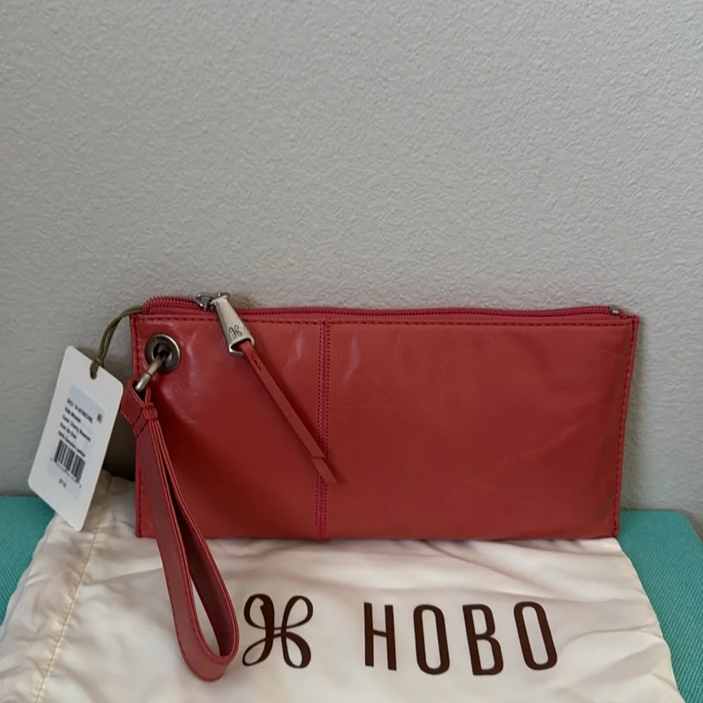 HOBO Vida Wristlet